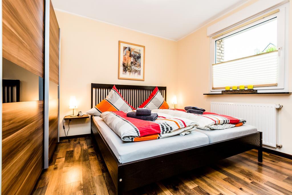 Design Apartment In Koeln Mit Terrasse Δωμάτιο φωτογραφία